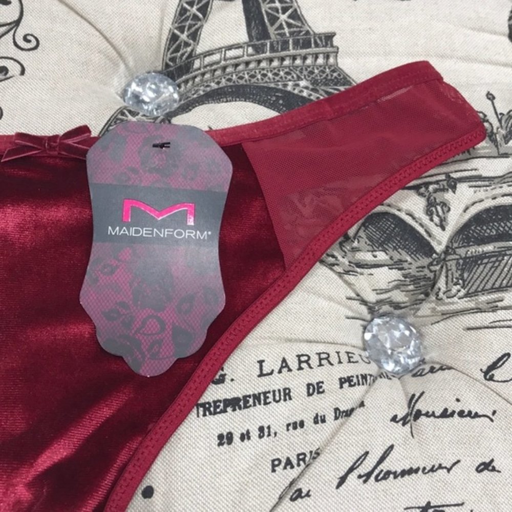 Maidenform Extra Sexy Velvet Thong MFB111 - Picture 4 of 8